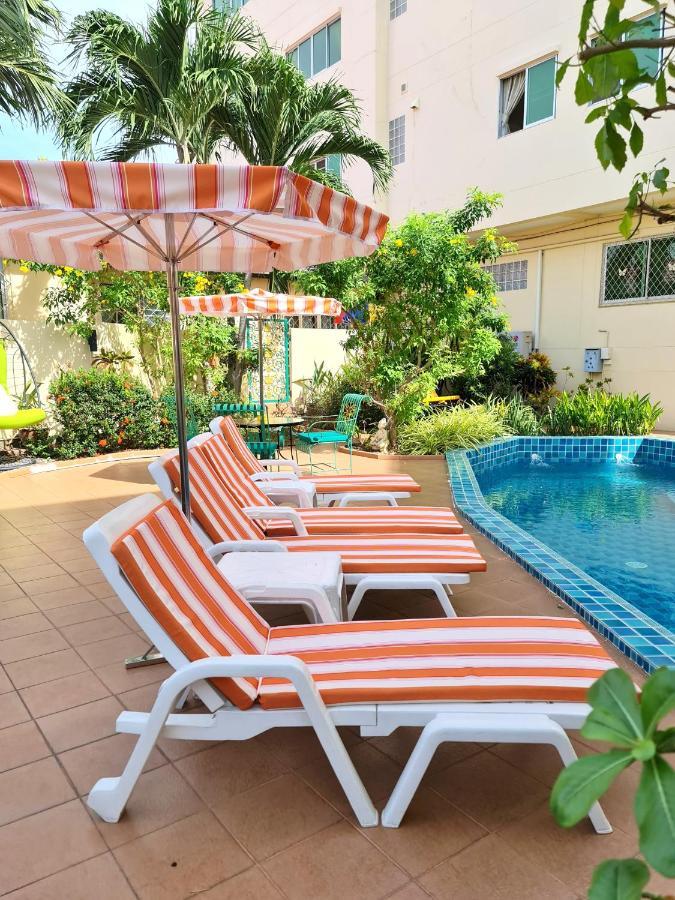 Butterfly Garden Boutique Residence By Luxury View Ex Lg Apts And Villas, A Lifestyle Destination 1 To 3 Bedroom Units 110 To 190 Sqmtr, 2 Full Bathrooms, Rain Shower, Complete Kitchen, Free Fast Fiber Wifi, 55" Smart Tvs, 24-7 Staff, Spa Bath, Free Pattaya Exterior photo