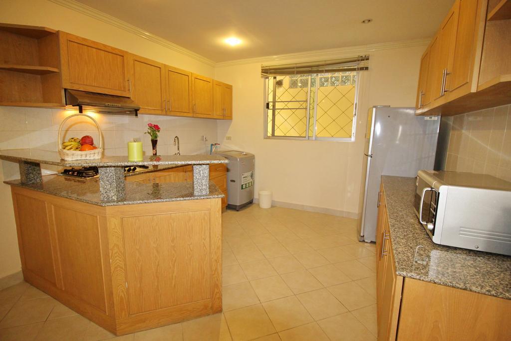 Butterfly Garden Boutique Residence By Luxury View Ex Lg Apts And Villas, A Lifestyle Destination 1 To 3 Bedroom Units 110 To 190 Sqmtr, 2 Full Bathrooms, Rain Shower, Complete Kitchen, Free Fast Fiber Wifi, 55" Smart Tvs, 24-7 Staff, Spa Bath, Free Pattaya Exterior photo