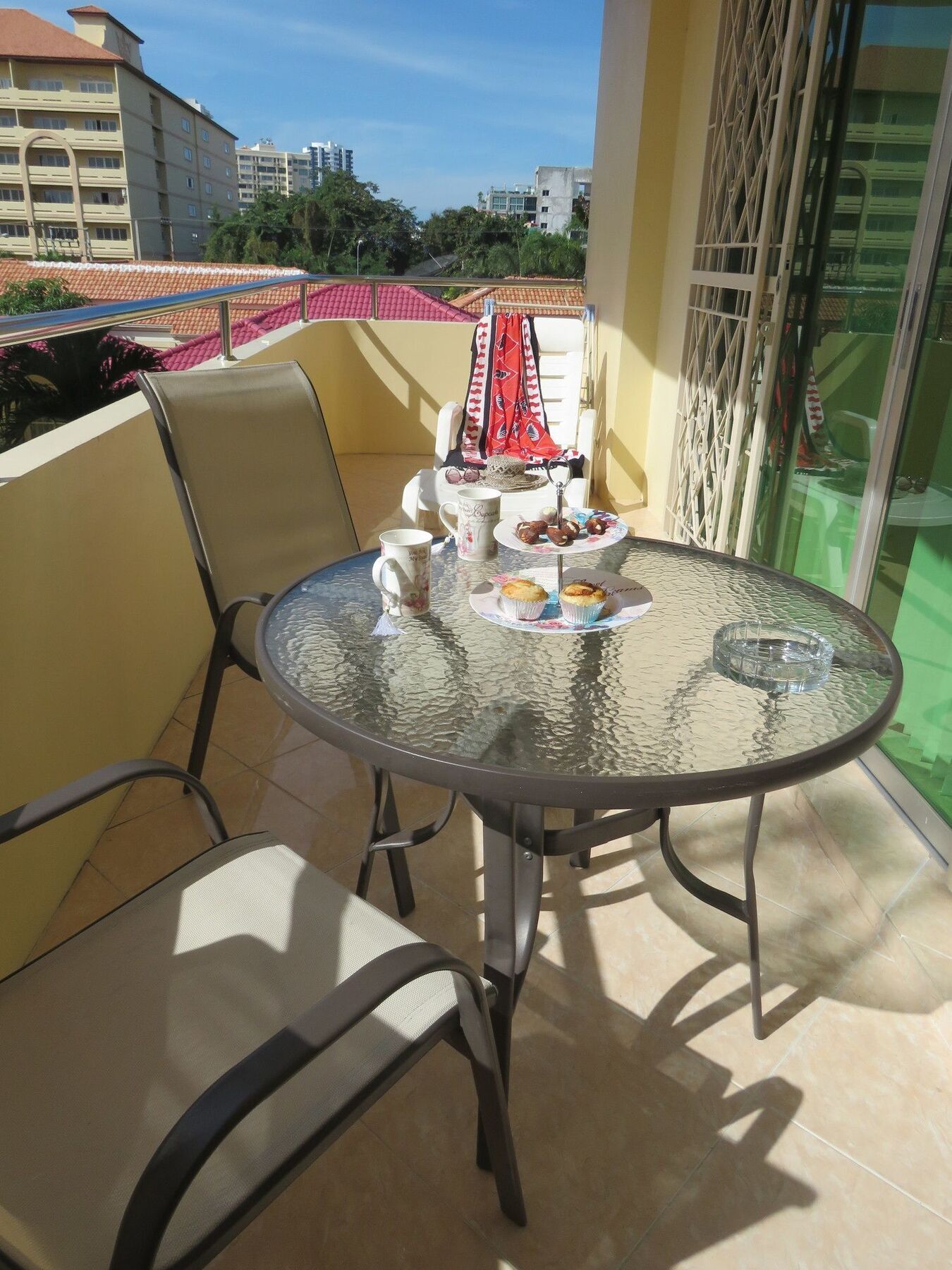 Butterfly Garden Boutique Residence By Luxury View Ex Lg Apts And Villas, A Lifestyle Destination 1 To 3 Bedroom Units 110 To 190 Sqmtr, 2 Full Bathrooms, Rain Shower, Complete Kitchen, Free Fast Fiber Wifi, 55" Smart Tvs, 24-7 Staff, Spa Bath, Free Pattaya Exterior photo